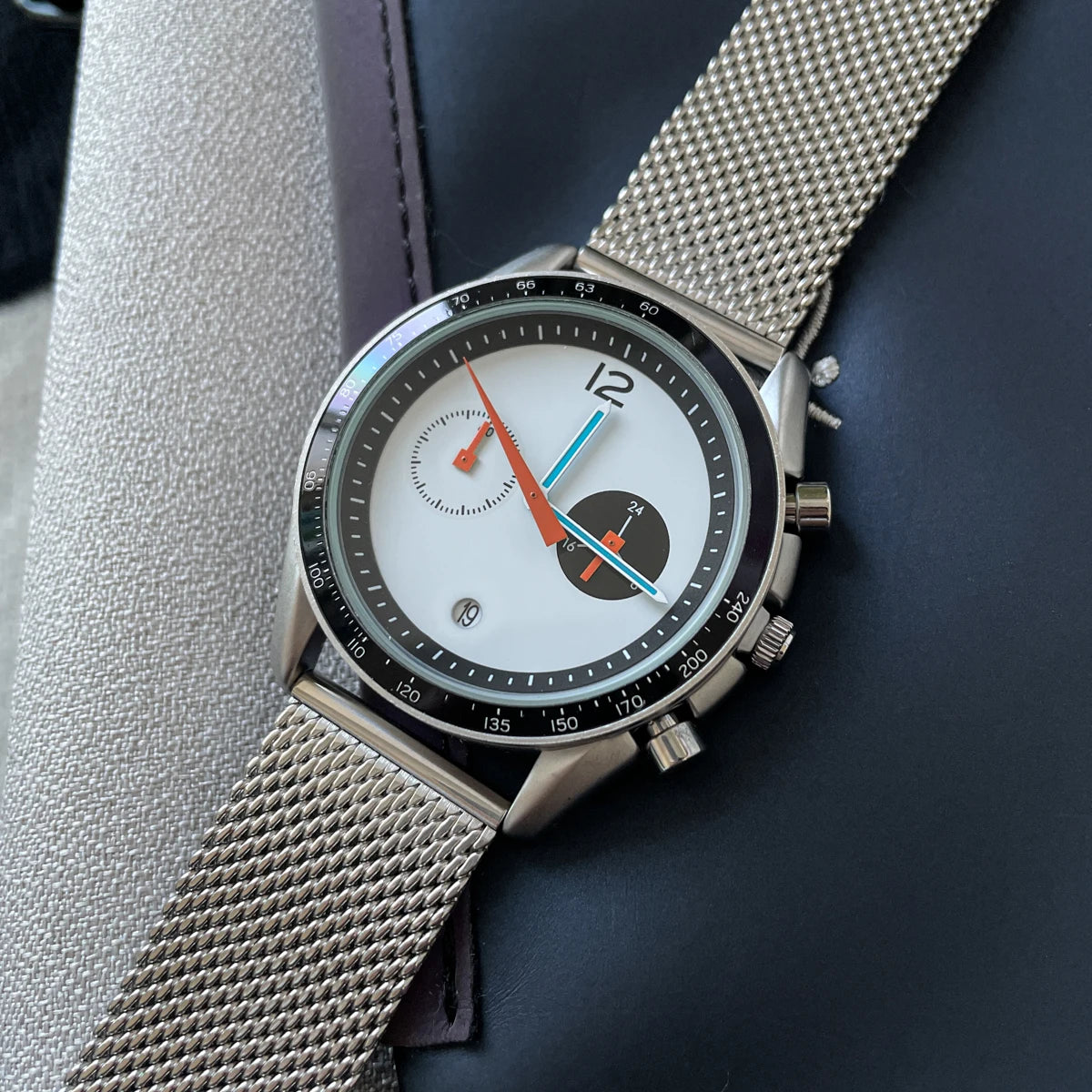 CILOA Classic Leather Quartz Watch