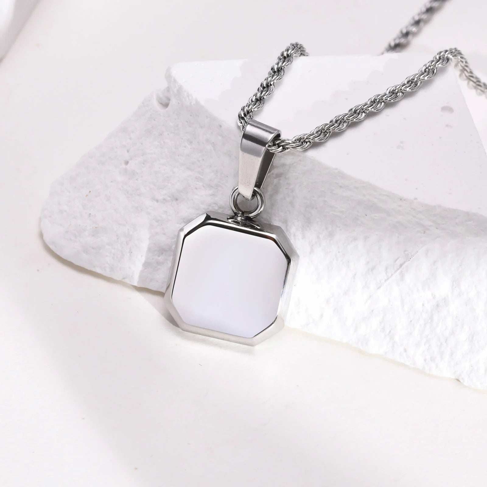 VNOX Geometric Square Pendant Necklace