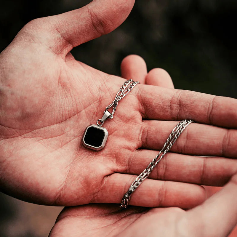 VNOX Geometric Square Pendant Necklace